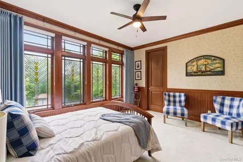 Bedroom - 3 Olde Hamlet Dr, Jericho, NY 11753 photo 6 of 6