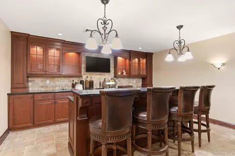 Other - 3 Olde Hamlet Dr, Jericho, NY 11753 photo 4 of 10