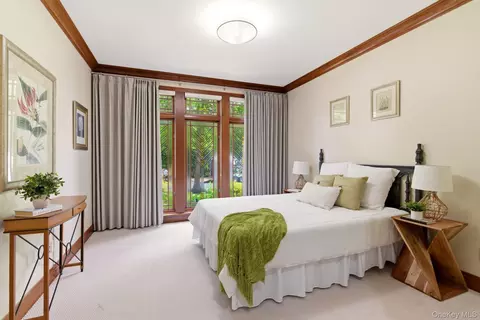 Bedroom - 3 Olde Hamlet Dr, Jericho, NY 11753 photo 1 of 6