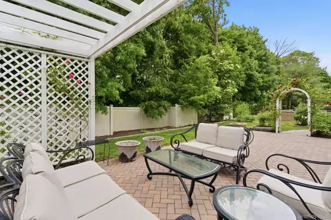 Other - 3 Olde Hamlet Dr, Jericho, NY 11753 photo 8 of 10