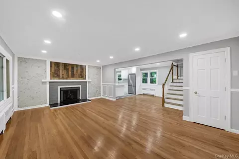 Living - 7 Rutledge Rd, Mount Pleasant, NY 10595 photo 4 of 4