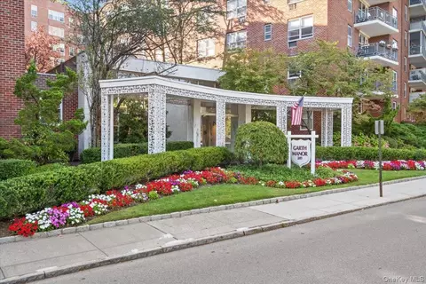 281 Garth Rd # C2H, Scarsdale, NY 10583