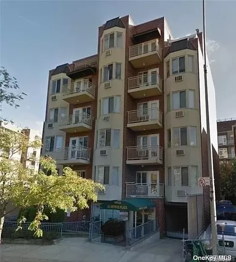 140-24 31st Dr #4C, New York, NY 11354