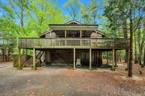 179 Gnarled Hollow Rd, Setauket, NY 11733