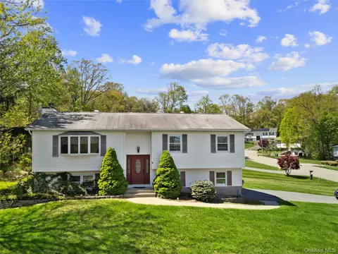 9 Jackson St, Highland Mills, NY 10930