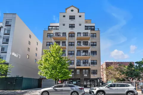 14477 Barclay Ave #4A, Flushing, NY 11355