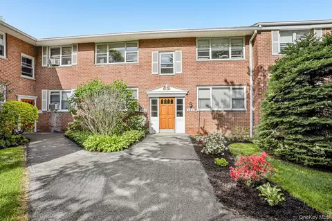 121 N Broadway #22K, White Plains, NY 10603
