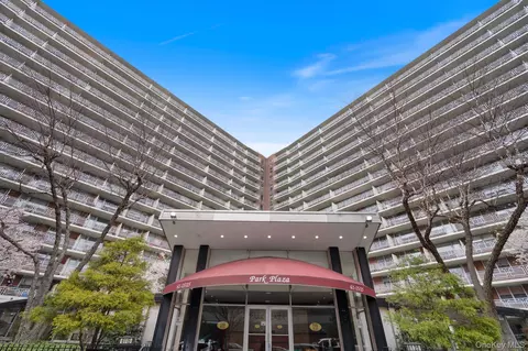 61-25 97th St #5A, New York, NY 11374
