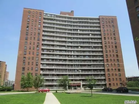 61-45 98th St #9A, New York, NY 11374