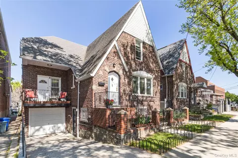 1830 Yates Ave, New York, NY 10461