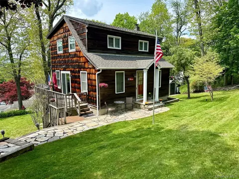 21 Birch Dr, Mahopac, NY 10541
