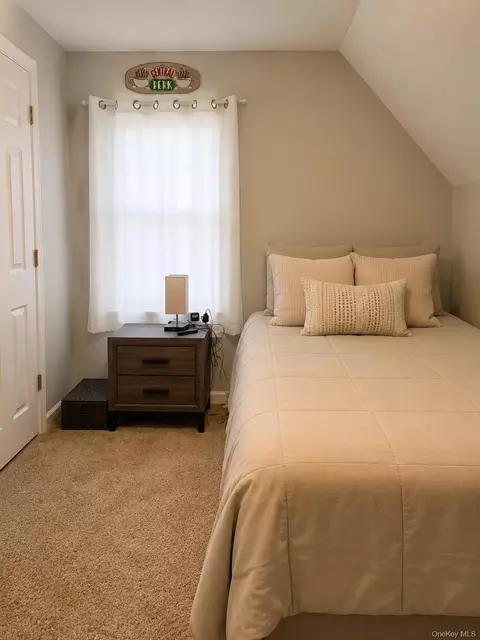 Bedroom - 315 Grant Ave, Islip, NY 11751 photo 3 of 3