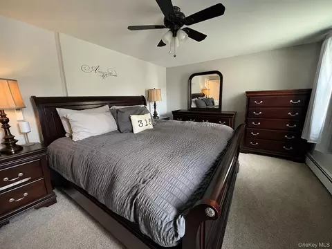 Bedroom - 315 Grant Ave, Islip, NY 11751 photo 2 of 3