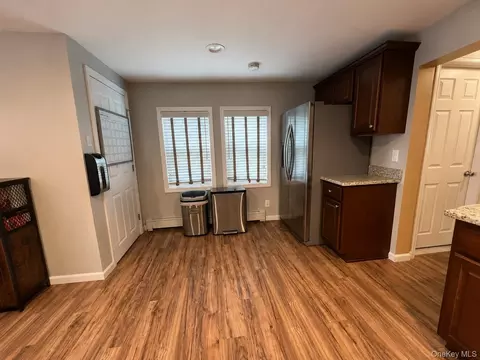 Entry Way - 315 Grant Ave, Islip, NY 11751 photo 2 of 2