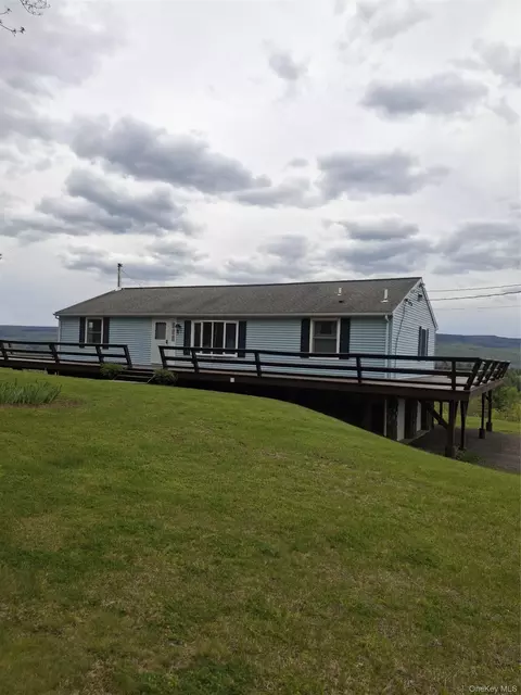 9 Jj Rd, Wawarsing, NY 12446