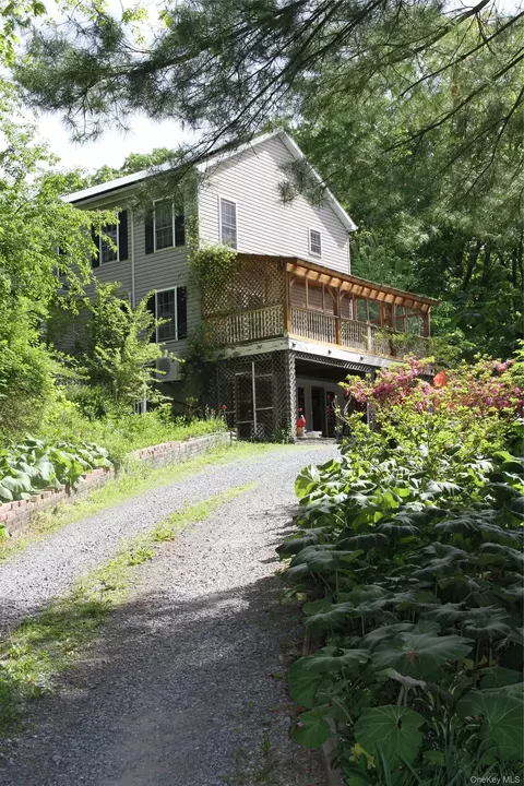 60 Eddy Rd, Union Vale, NY 12585