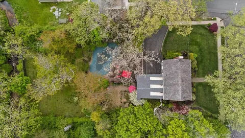 View/Area - 2069 Windsor Rd, Baldwin, NY 11510 photo 1 of 1