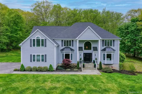 630 Chappaqua Rd, Mount Pleasant, NY 10510