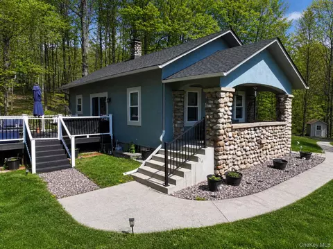 33 Horton Rd, Mamakating, NY 12721