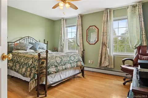 Bedroom - 10 Marino Dr, Wallkill, NY 12589 photo 3 of 7