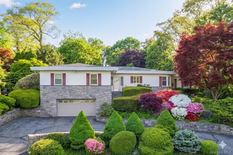 11 Malvern Rd, Scarsdale, NY 10583