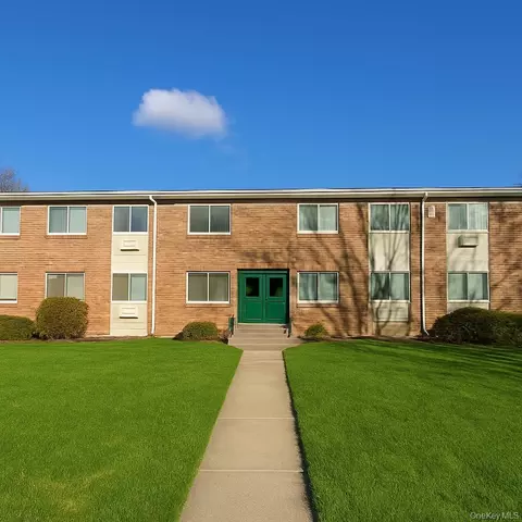 2449 Union Blvd # I, Islip, NY 11751