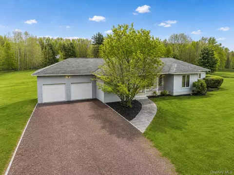 354 Petticoat Ln, Crawford, NY 12721