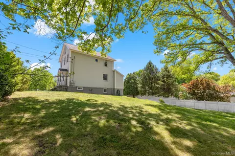 Exterior - 184 3rd St, Cortlandt, NY 10511 photo 4 of 6