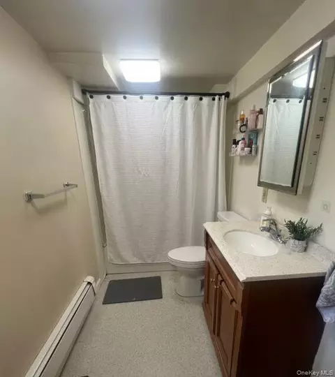 Bath - 184 3rd St, Cortlandt, NY 10511 photo 4 of 4