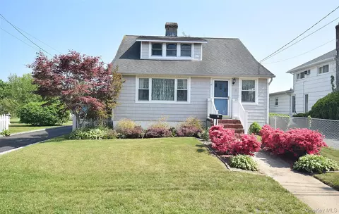 Undisclosed, Lindenhurst, NY 11757