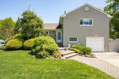 761 Cynthia Dr, East Meadow, NY 11554
