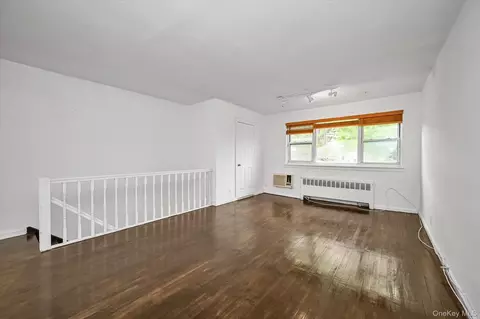 67-44 152nd St #283B, Flushing, NY 11367