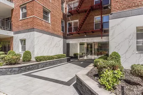 66-15 Thornton Pl #5R, New York, NY 11374