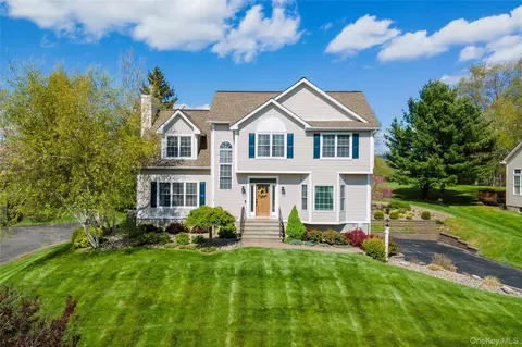 165 Roosevelt Dr, Beekman, NY 12570