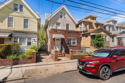 10138 131st St, South Richmond Hill, NY 11419