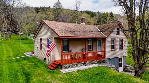 11 Hood Rd, Rockland, NY 12776