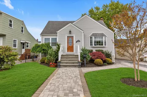 1700 Rugby Rd, Merrick, NY 11566