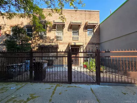 1062 Woodycrest Ave, New York, NY 10452