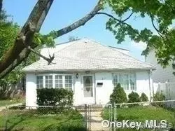 247 Oakley Ave, Elmont, NY 11003