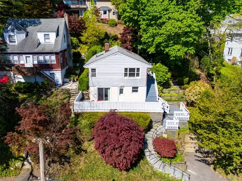 25 Hillside Ave, Mount Pleasant, NY 10595