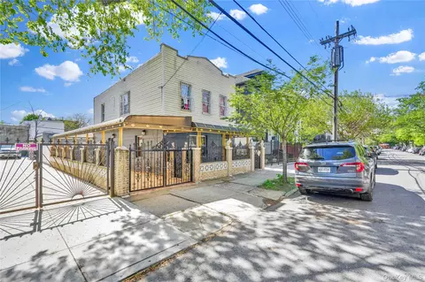 Exterior - 722 Elton St, Brooklyn, NY 11208 photo 3 of 7