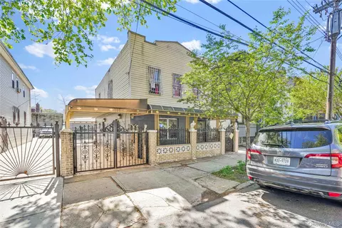 Exterior - 722 Elton St, Brooklyn, NY 11208 photo 2 of 7