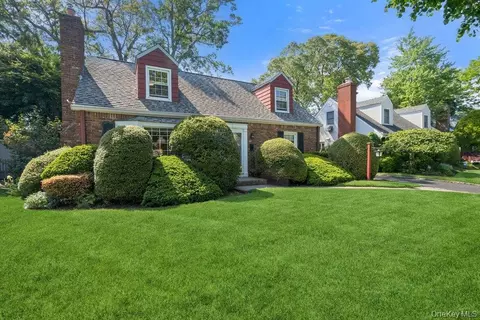 69 Lewis Rd, Merrick, NY 11566