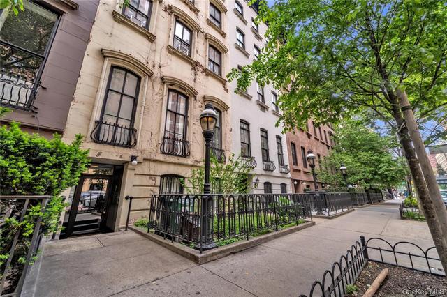 454 W 23rd St #4F, New York, NY 10011