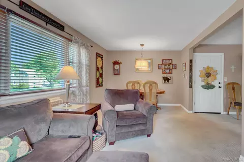 Other - 21 Toehee Pl #2B, Islip, NY 11751 photo 2 of 9