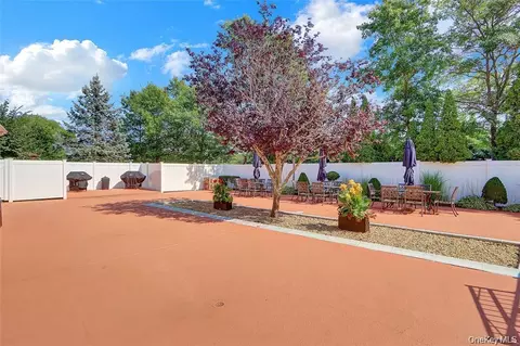 Other - 21 Toehee Pl #2B, Islip, NY 11751 photo 4 of 9