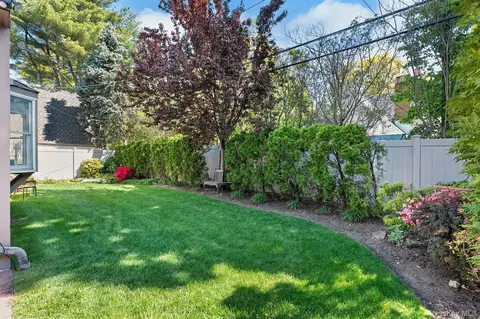 Exterior - 139 Stevens Ave, Hempstead, NY 11550 photo 6 of 7