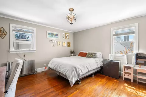 Bedroom - 139 Stevens Ave, Hempstead, NY 11550 photo 5 of 5