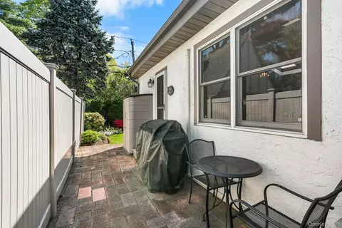 Exterior - 139 Stevens Ave, Hempstead, NY 11550 photo 5 of 7