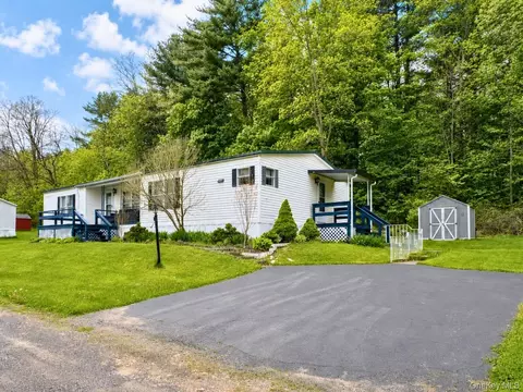 11 Christy Ave, Catskill, NY 12414
